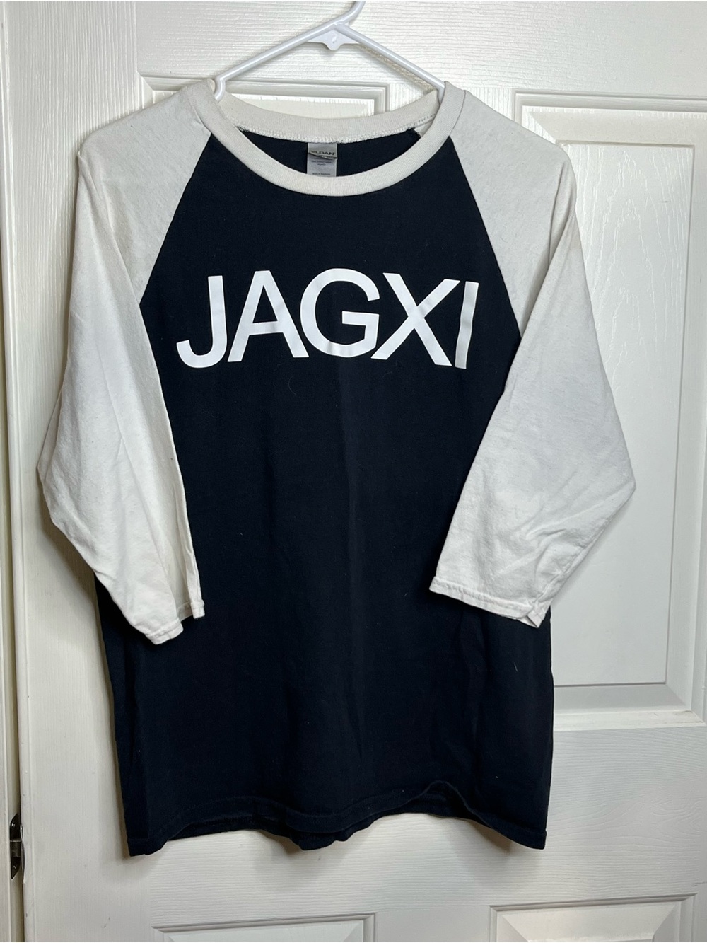 Jag Jeans Black & White Raglan Baseball Tee
14-08